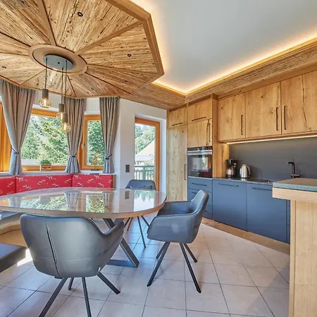 Apartment Hollandia *