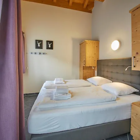 Hollandia Apartment *